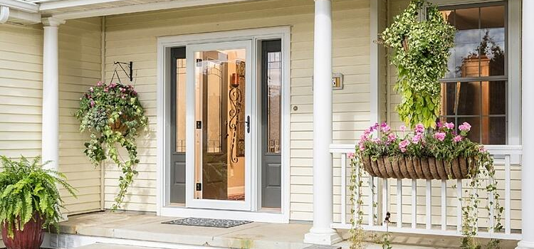 screen door installation in Ladera Heights