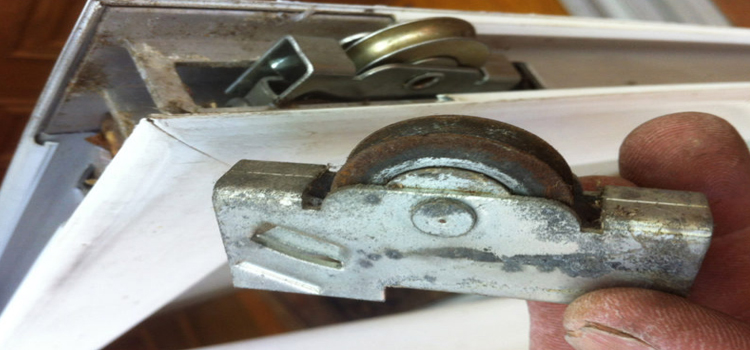 screen door roller repair in Ladera Heights